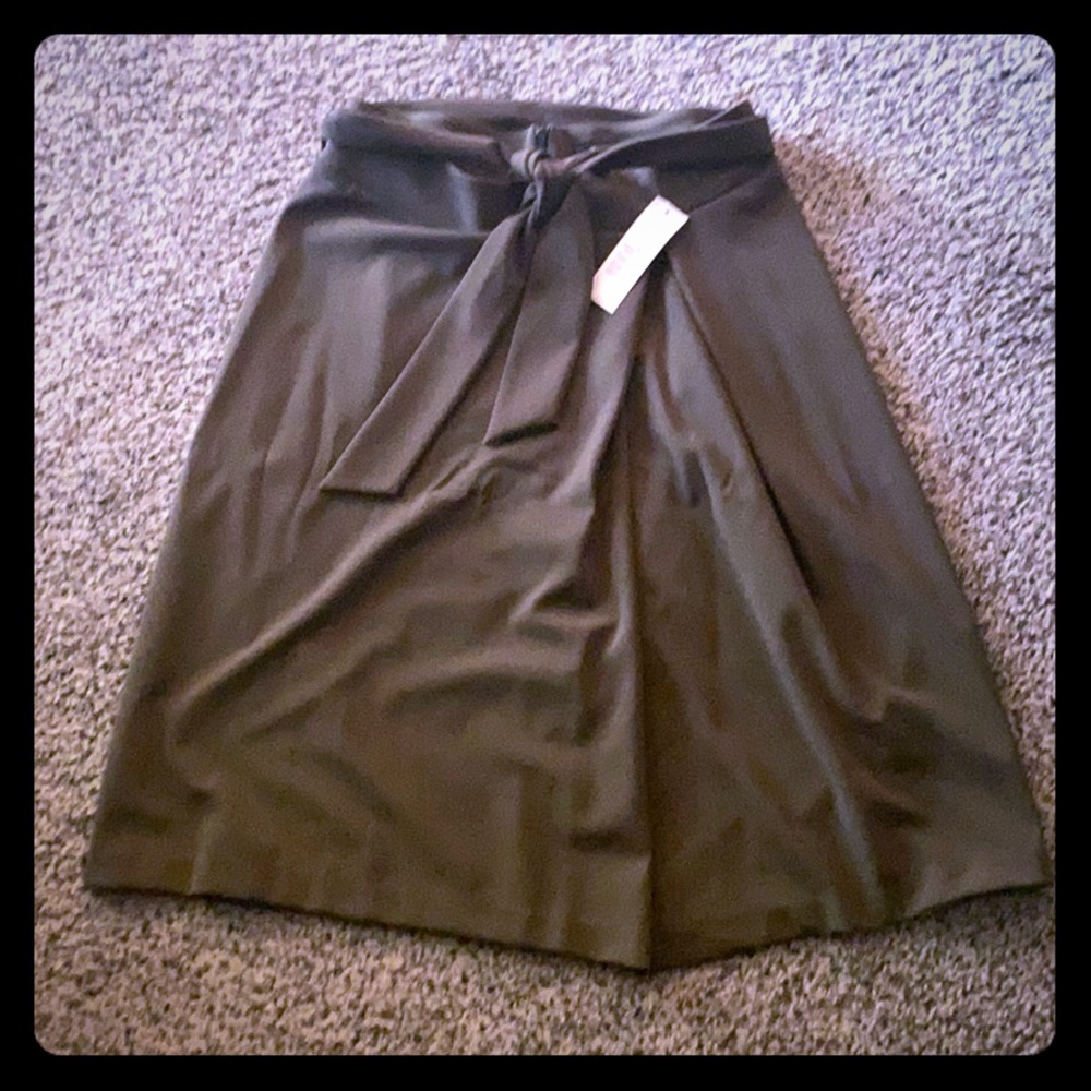 Worthington Mid leg skirt